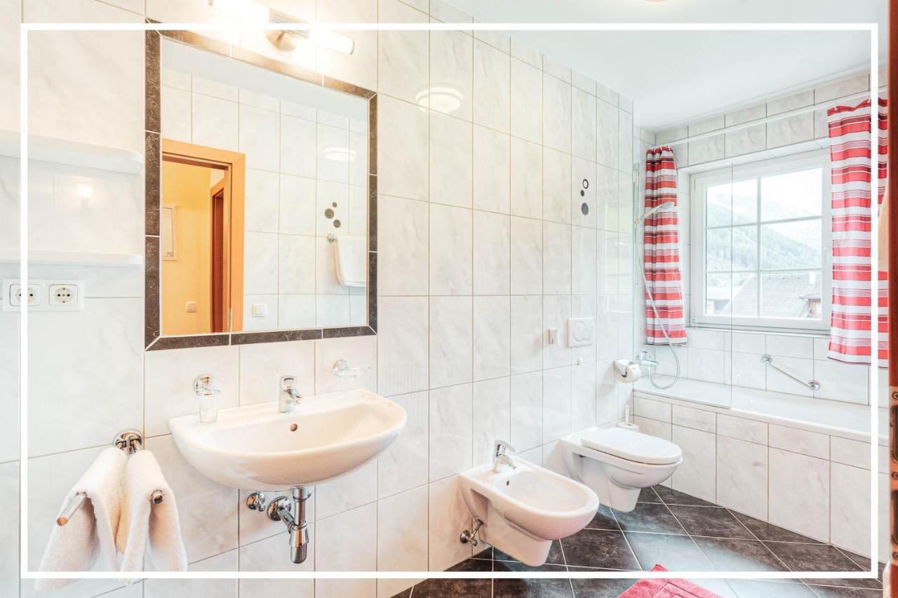 Design-Appartementhaus - Urlaubsresort Hafele Sankt Jakob in Defereggen Kültér fotó