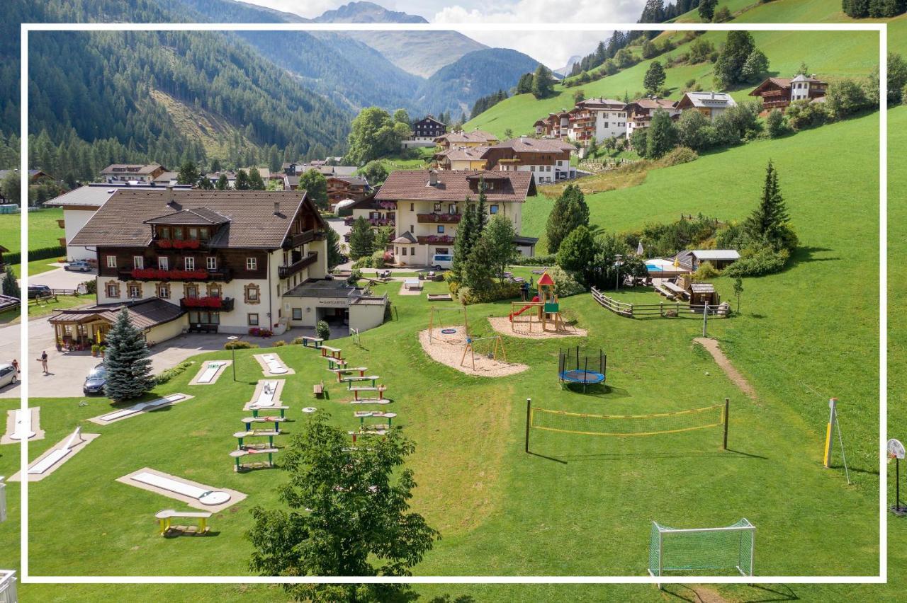 Design-Appartementhaus - Urlaubsresort Hafele Sankt Jakob in Defereggen Kültér fotó